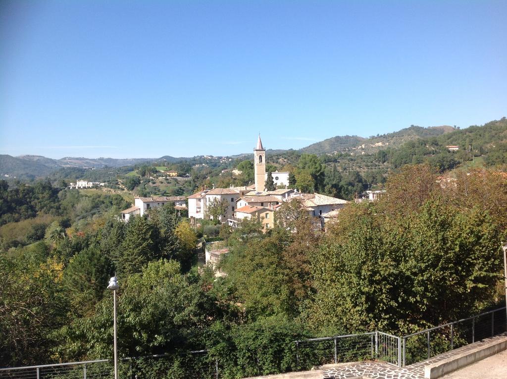 B&B Terra Di Mezzo Ascoli Piceno Exterior foto